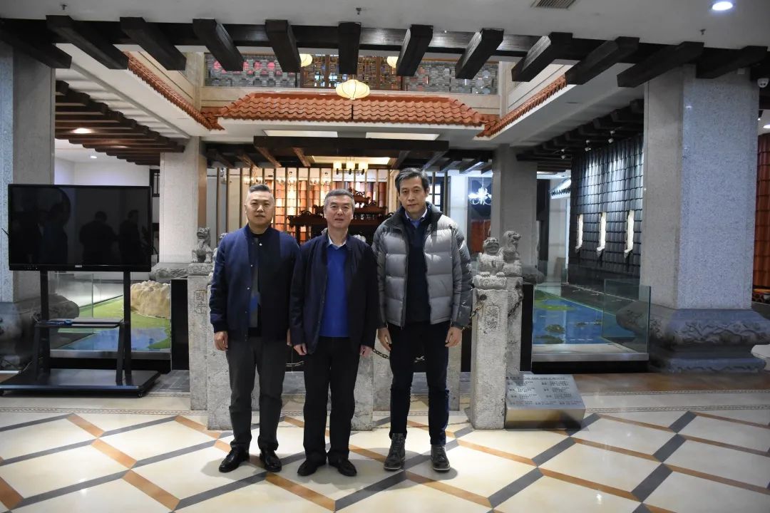 企业快讯 | 中国修建卫生陶瓷协会会长缪斌一行莅临尊龙时凯瓦业旅行交流